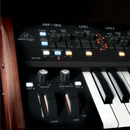 Behringer DeepMind 12